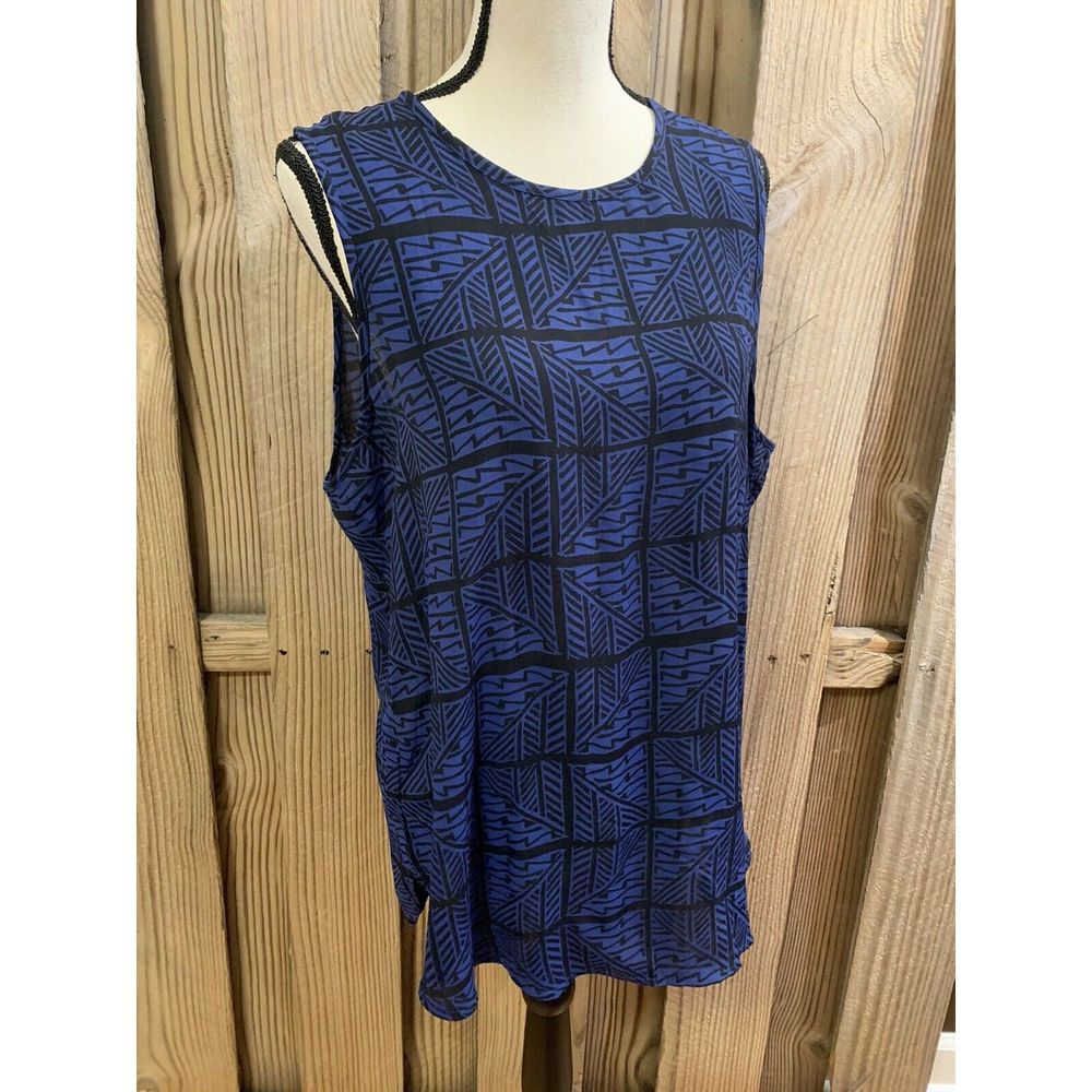 Lucky Blue Black Sleeveless Tank Top - Picture 4 of 8